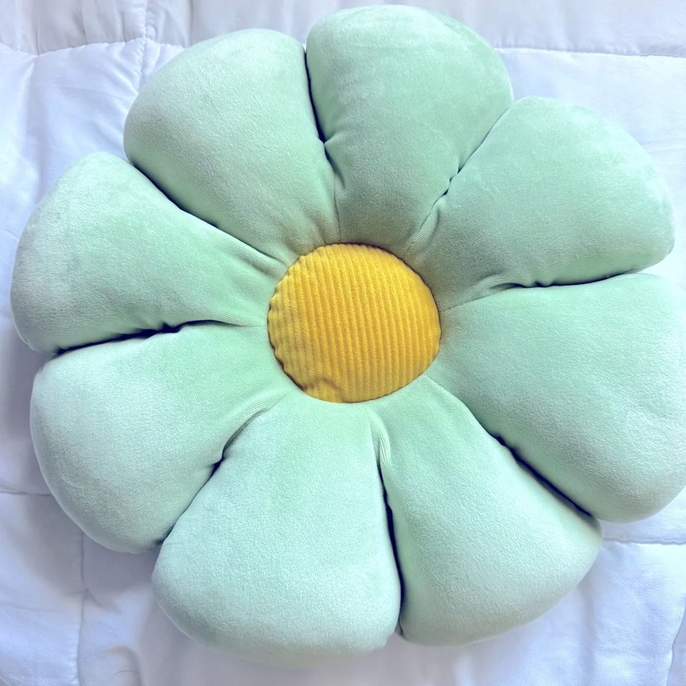 Green Flower-Shaped Pillow